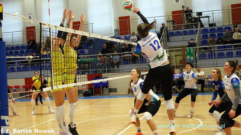 Na zaległe spotkanie Chełmca Wodociągi Wałbrzych z Sokołem'43 Katowice czekaliśmy z dużą niecierpliwością, Sportowy Wałbrzych