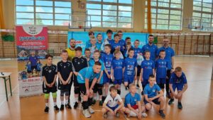 UKS Kinder Volleyball mistrzem Dolnego Śląska i z awansem na Mistrzostwa Polski!